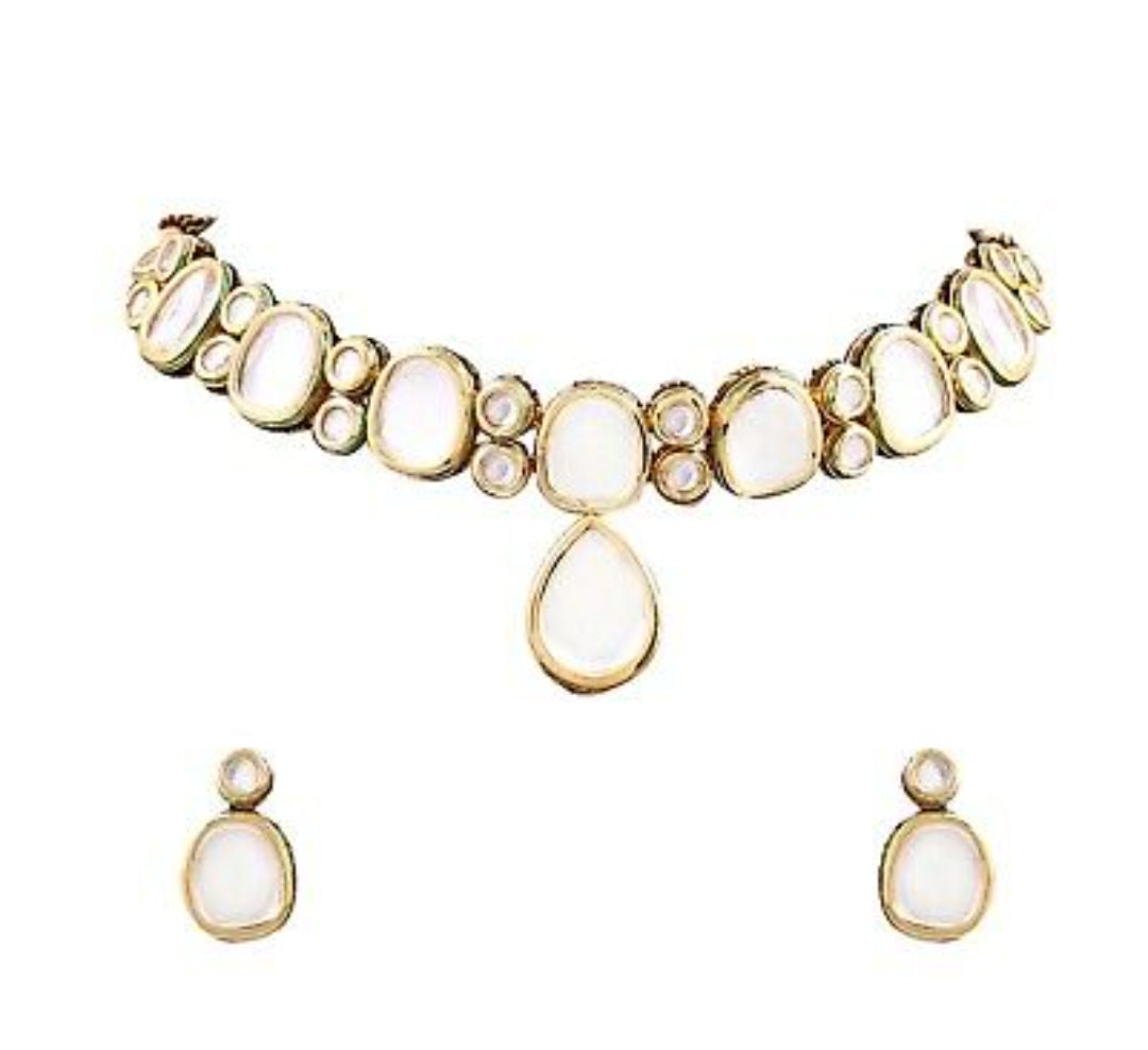 Gold-Plated Kundan-Studded Jewellery Set - Image 2
