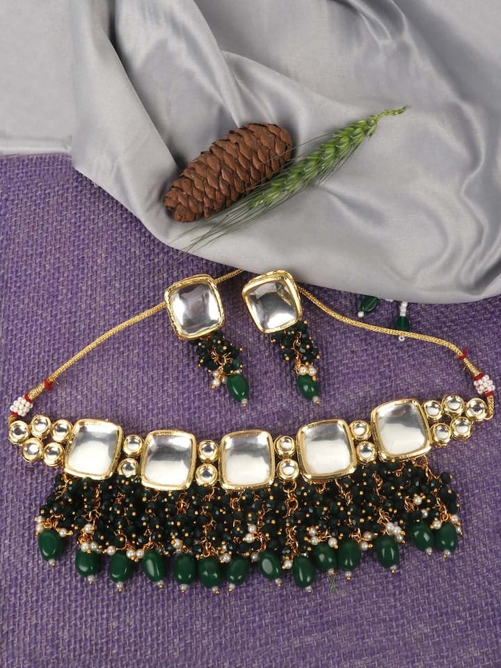 Gold-Plated Kundan-Studded Necklace & Earrings