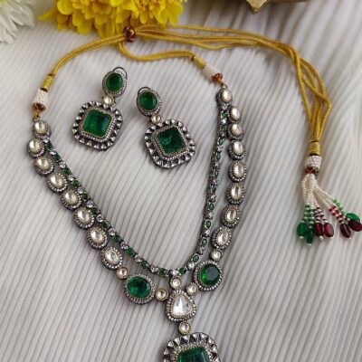Victorian Premium Emerald Green Necklace With Earrings