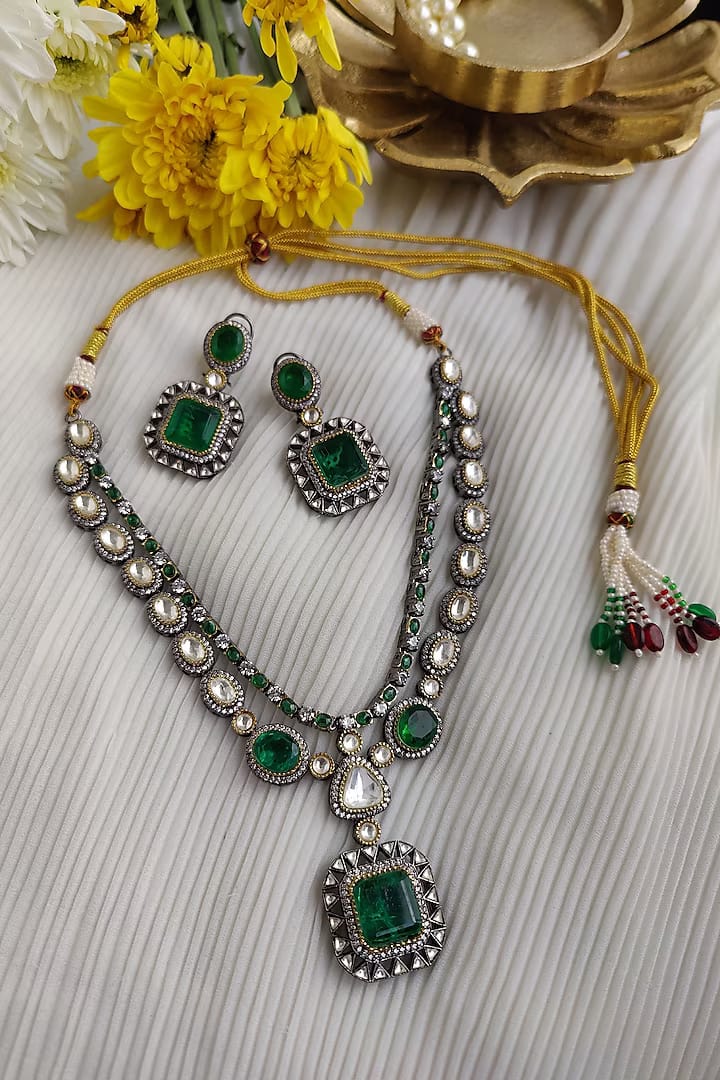 Victorian Premium Emerald Green Necklace With Earrings