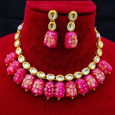 Gold Finish Kundan Necklace With Earring