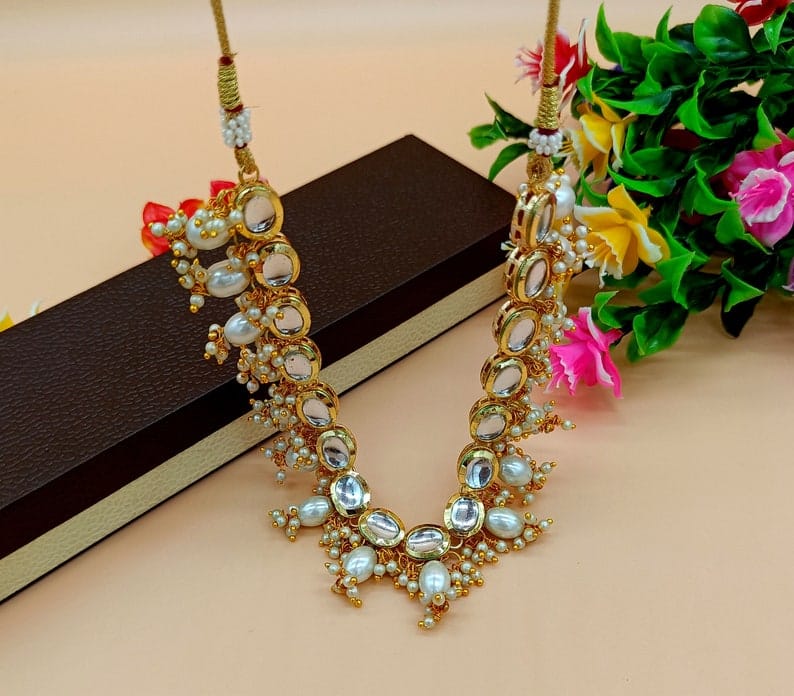 Imitation Kundan Necklace With Earring - Image 5