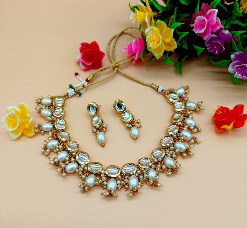 Imitation Kundan Necklace With Earring - Image 4