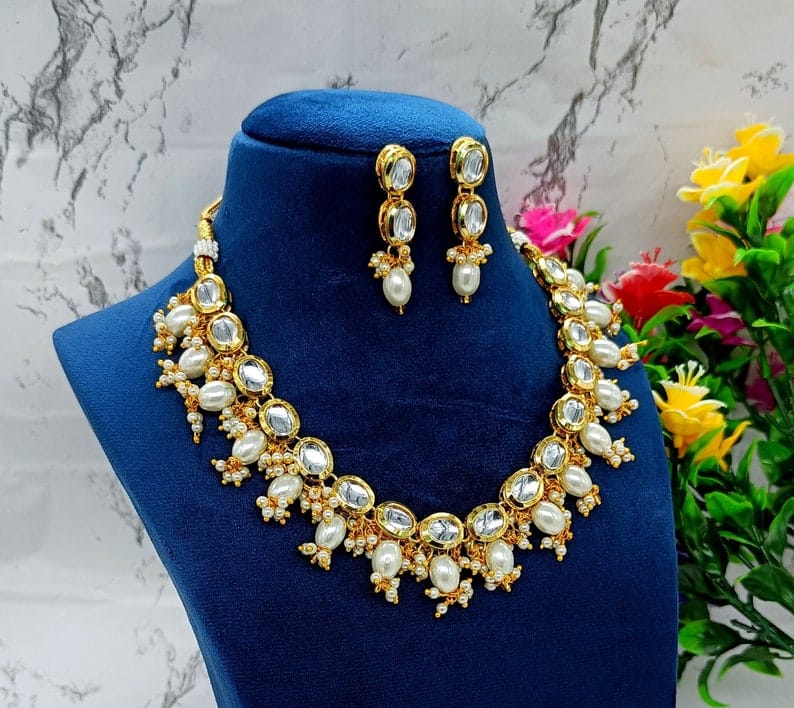 Imitation Kundan Necklace With Earring
