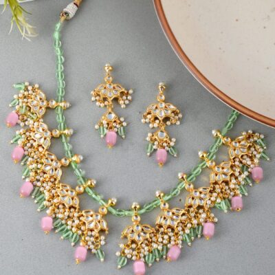 Gold Finish Green Stone Choker Set With Kundan Work