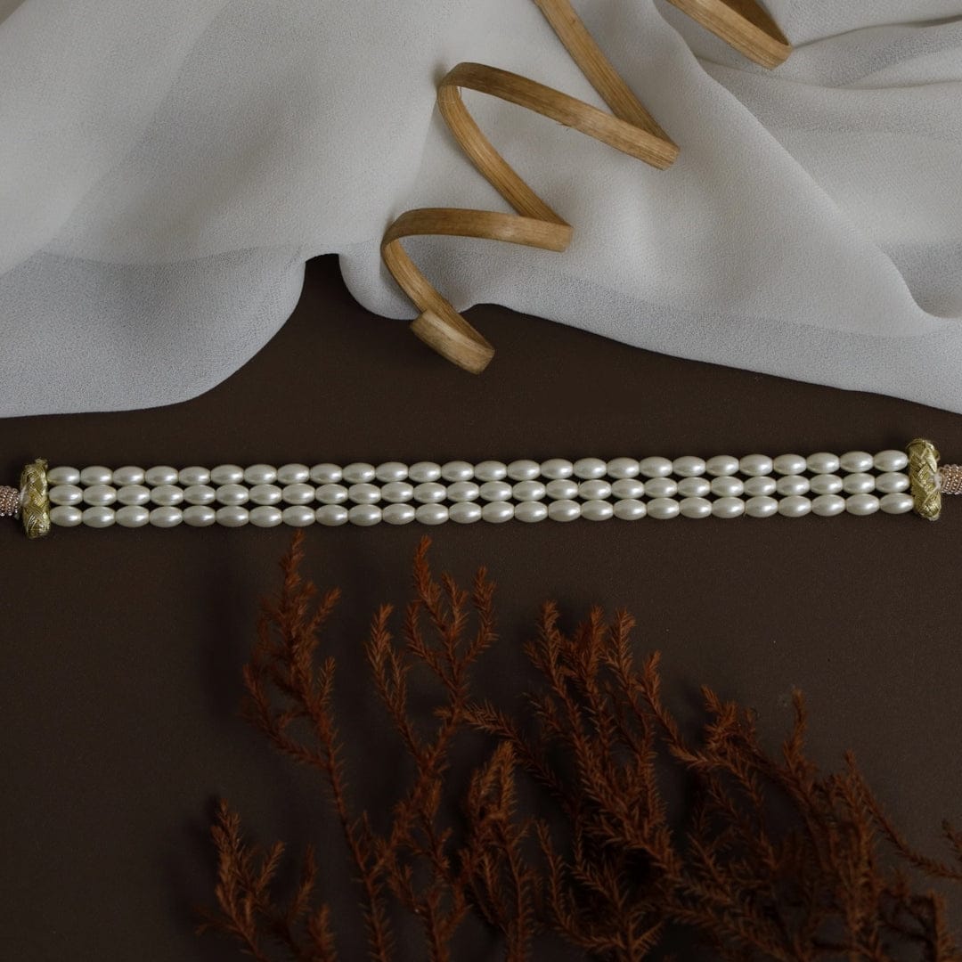 White Pearl Necklace Set - Image 4