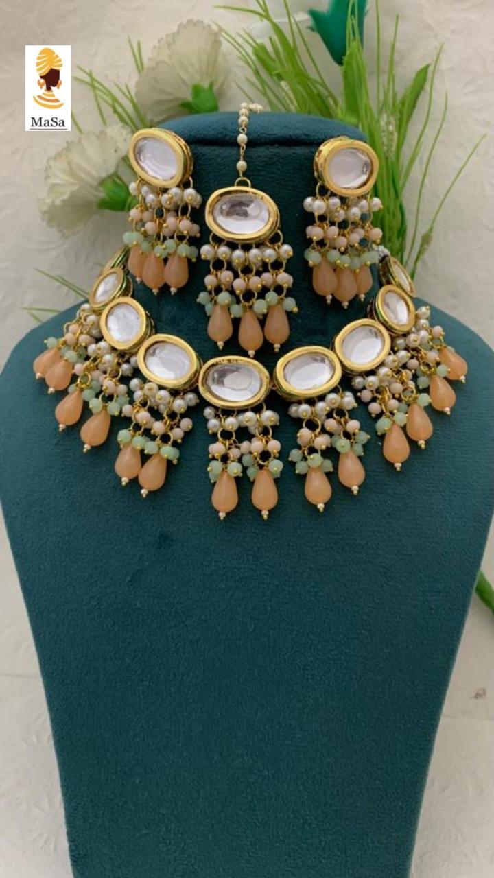 Bollywood Inspired Kundan Choker Necklace Set - Image 4