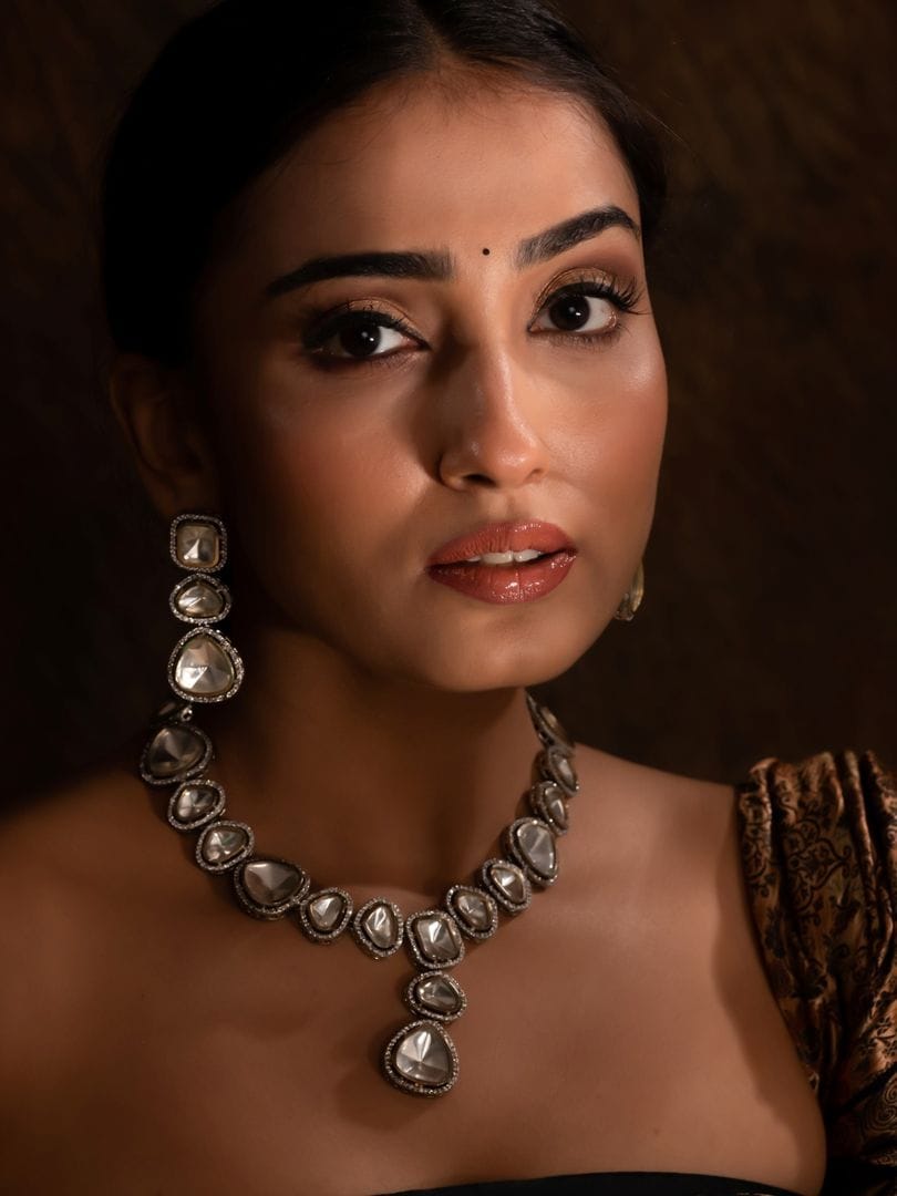 Silver Finish Kundan Polki Necklace Set - Image 2