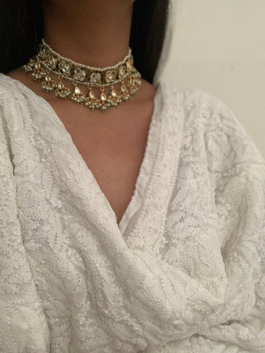 Green Stone And Kundan Jewellery Necklace Set In Mix Metal