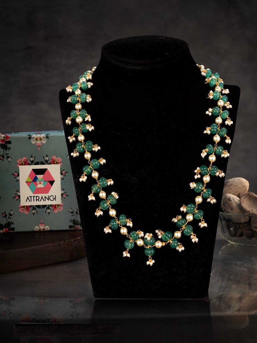 Green muskmelon Stone With White Pearl Necklace - Image 3