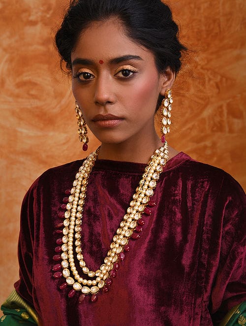 Gold Finish Kundan Necklace Set
