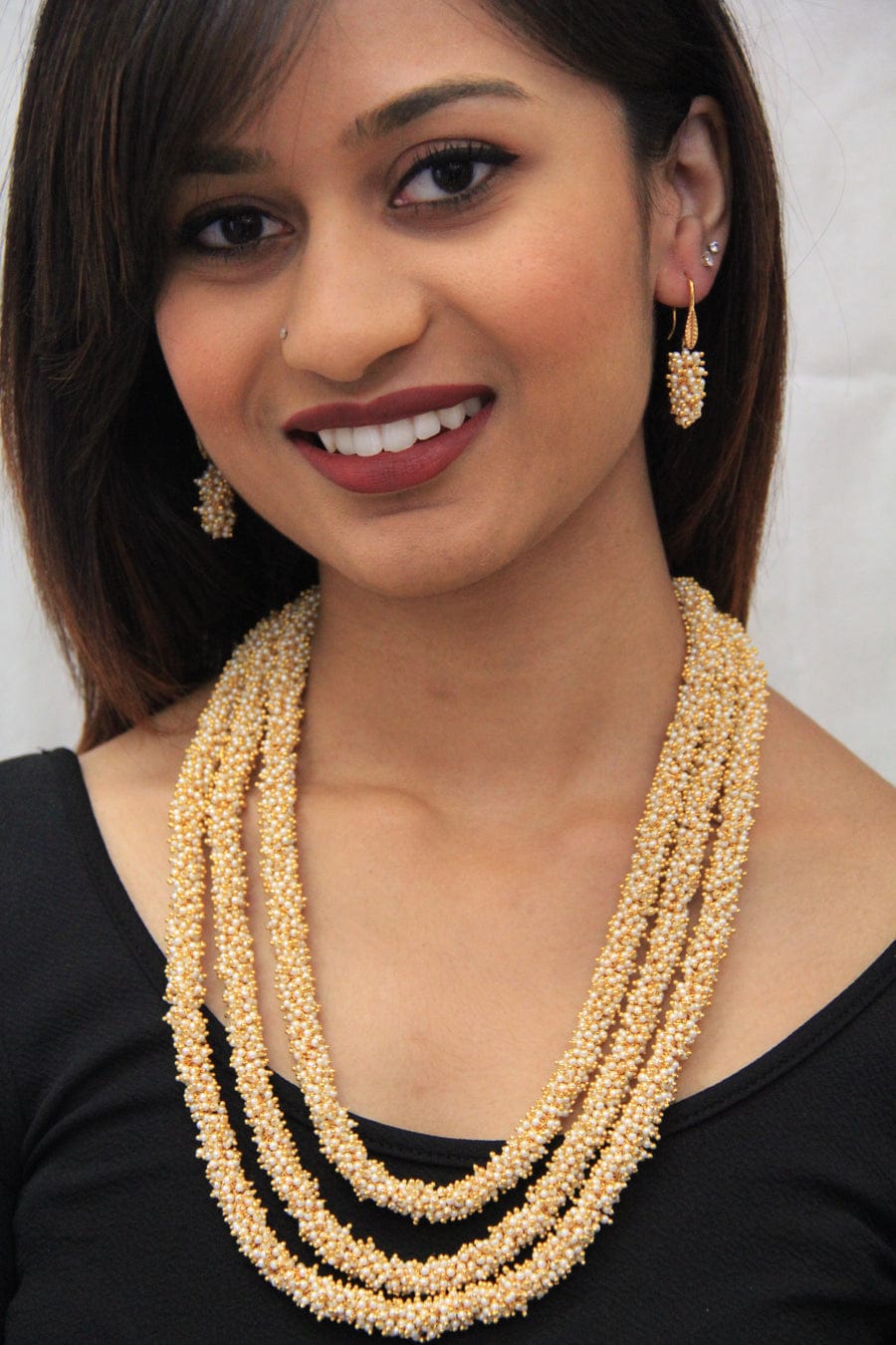 Women Gold-Plated Beaded Necklace & Earrings Set - Image 3