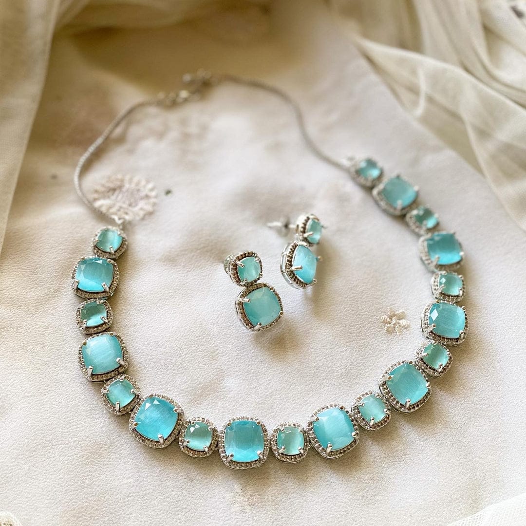 White Finish Ad Necklace Set - Image 6