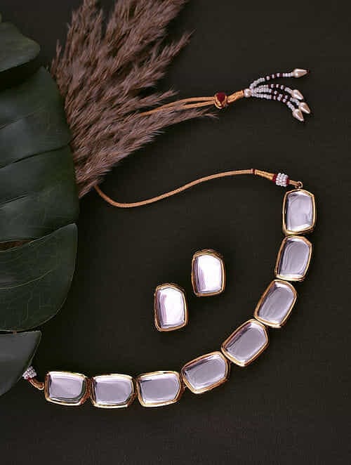 Gold kundan embellished choker set