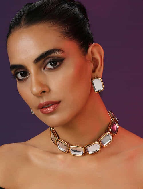 Gold kundan embellished choker set - Image 2