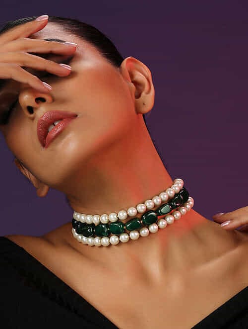 Green Pearl Embellished Choker - Image 3