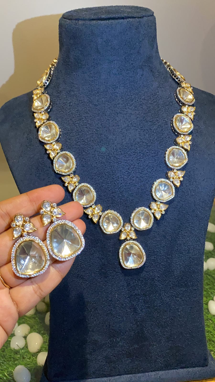 Long polki set with earrings - Image 2