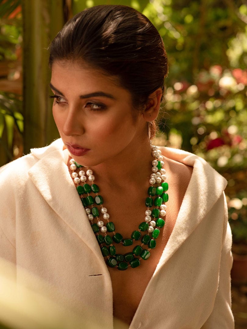 Green & White Stone Necklace - Image 3