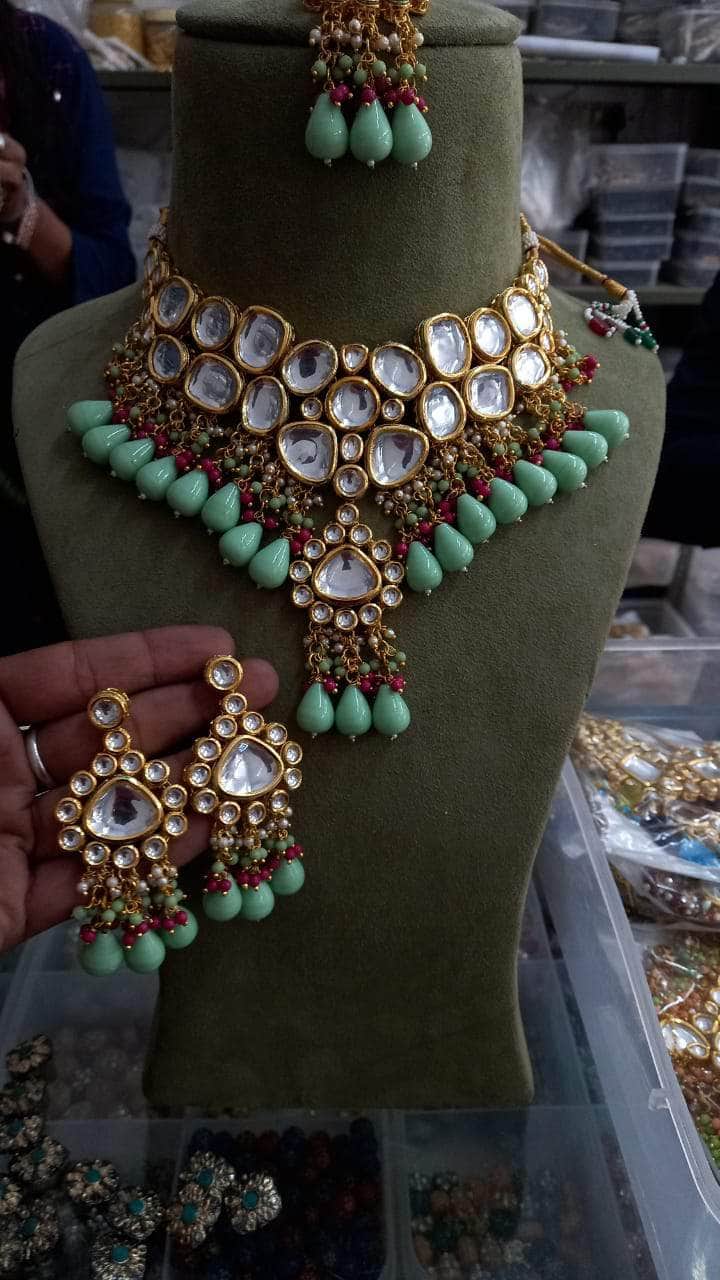 Kundan Pearl & Beads Choker Necklace - Image 4