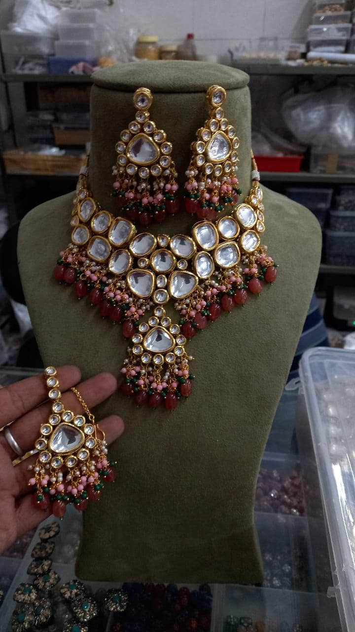 Kundan Pearl & Beads Choker Necklace - Image 3