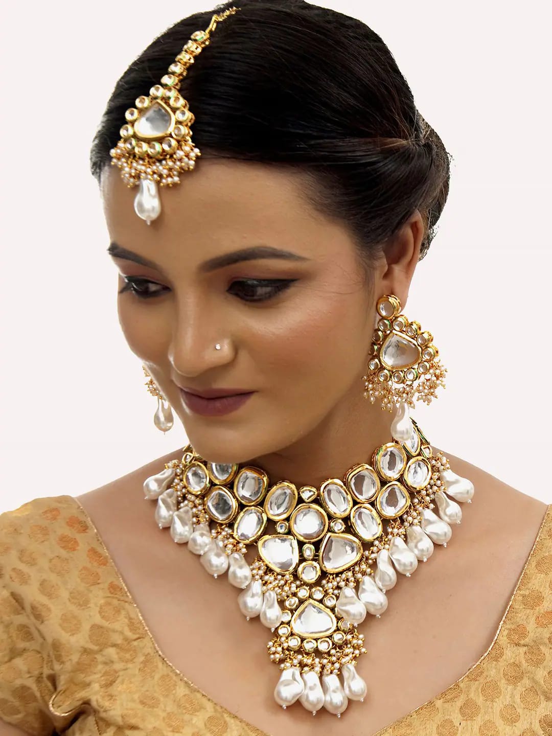 Gold-Plated Kundan-Studded & Pearls Beaded Necklace With Earrings & Maangtikka - Image 3