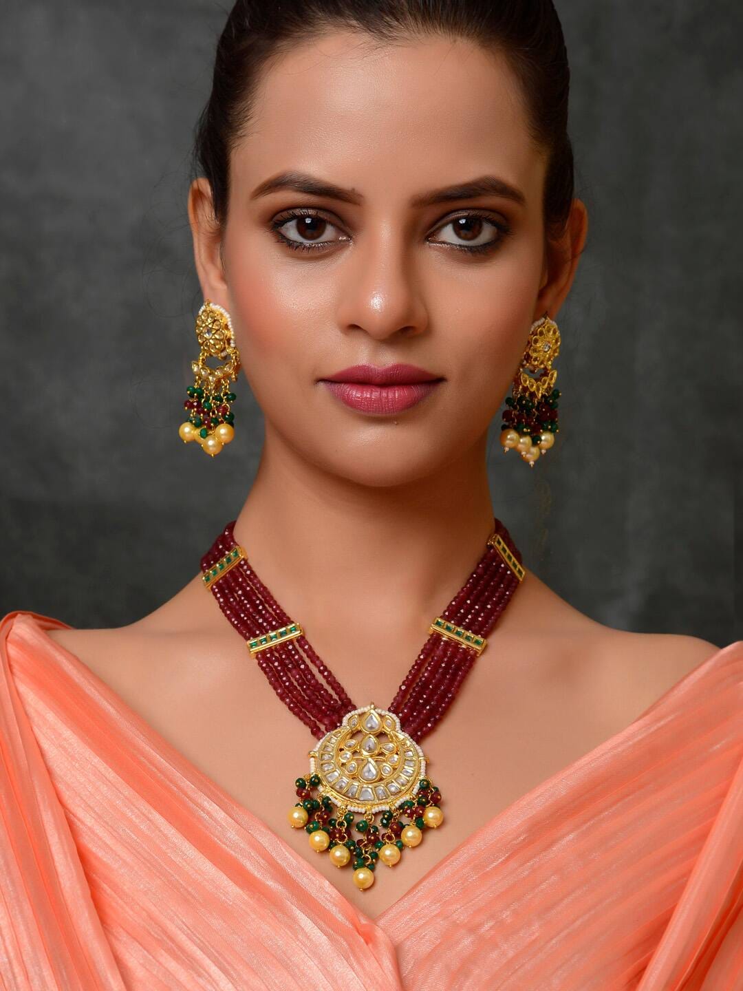 Gold-Plated Red & Green Polki Kundan Studded & Beaded Jewellery Set - Image 3