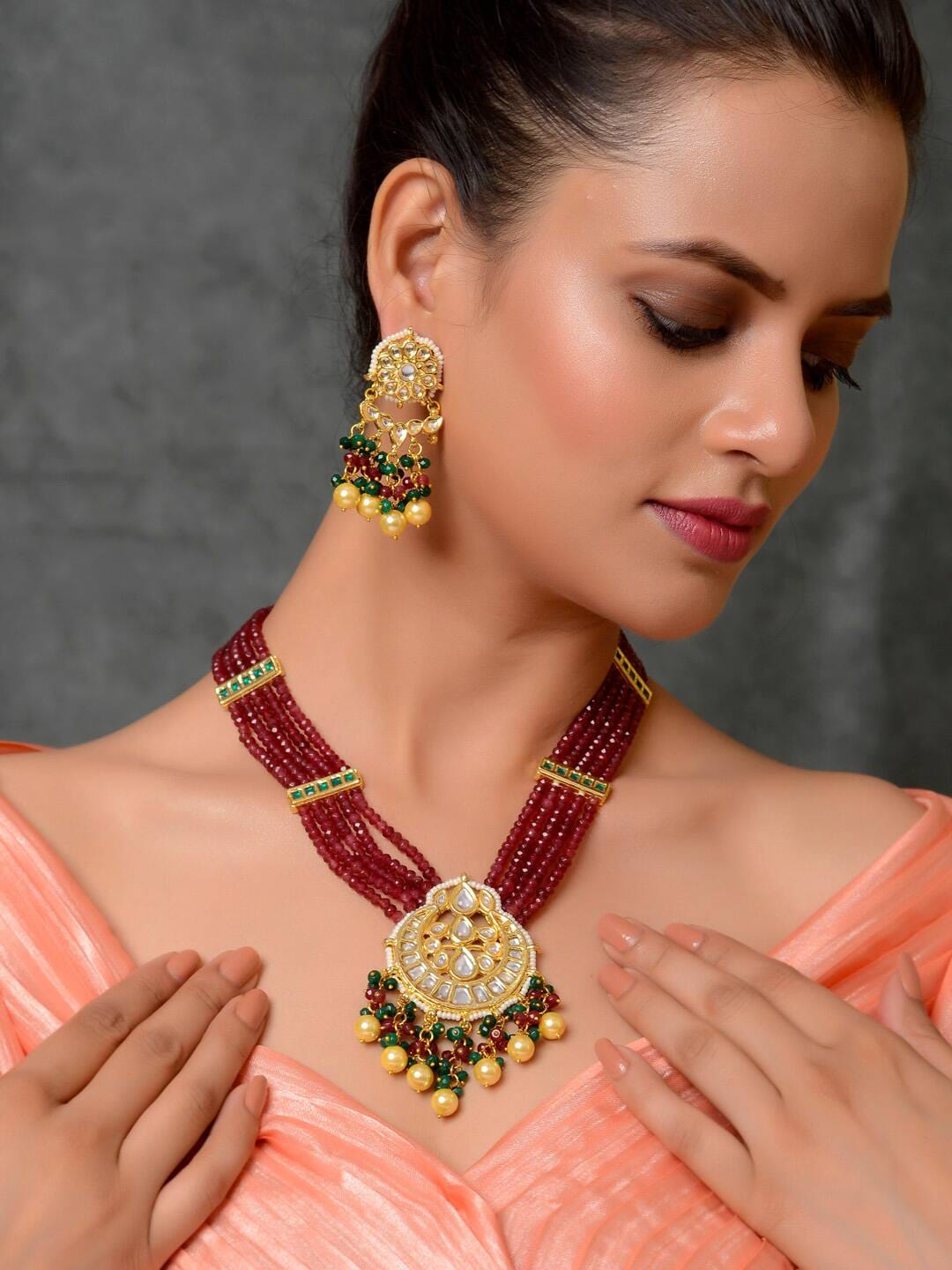 Gold-Plated Red & Green Polki Kundan Studded & Beaded Jewellery Set - Image 2