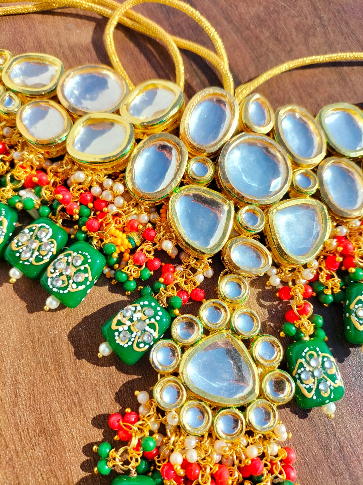 Premium Quality Kundan Bridal Necklace With Earring & Maangtika - Image 3