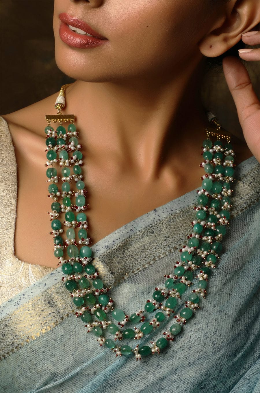 Green Gold Tone Pearl Beaded Necklace - Image 3