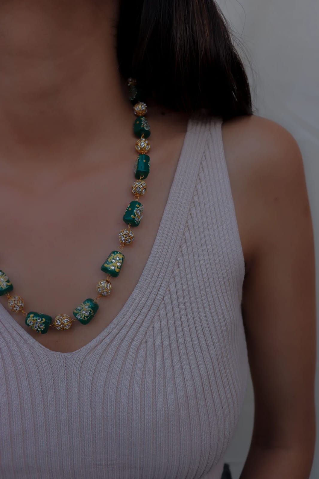 Fine White & Green Pearls Necklace - Image 2