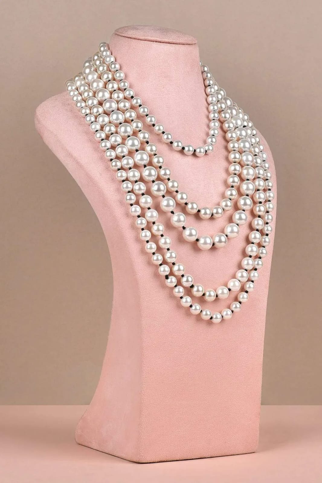 Fine White Pearls Necklace - Image 2