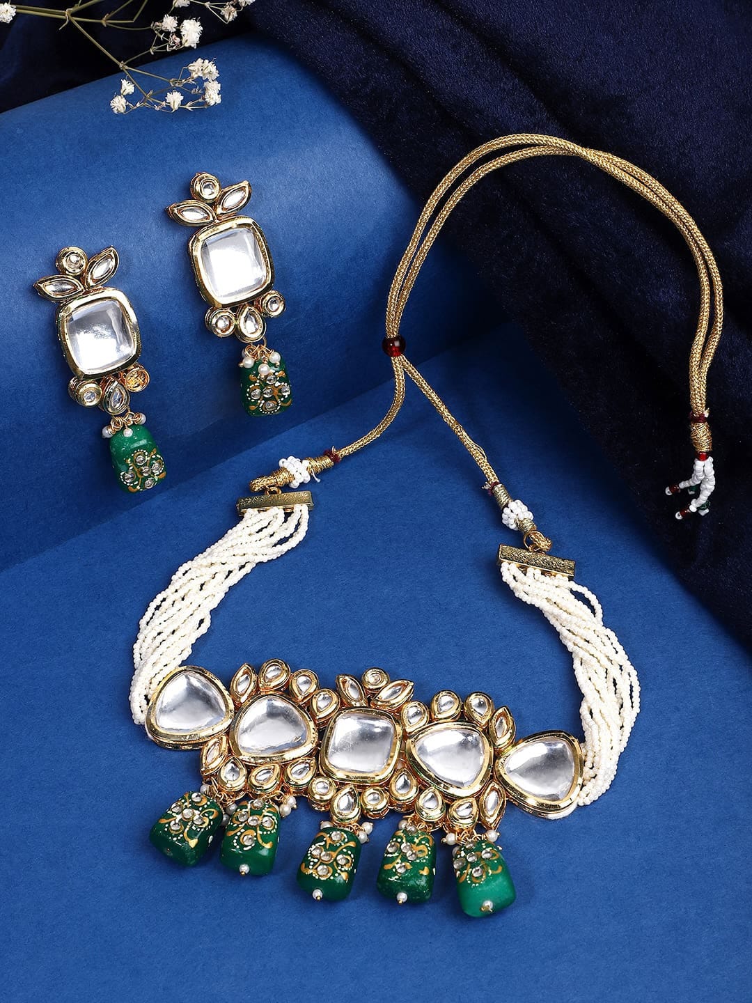 Elegant Kundan Necklace With Earrings