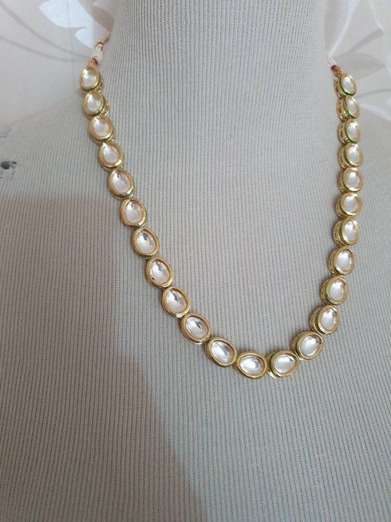 Elegant Kundan Necklace With Earrings - Image 3