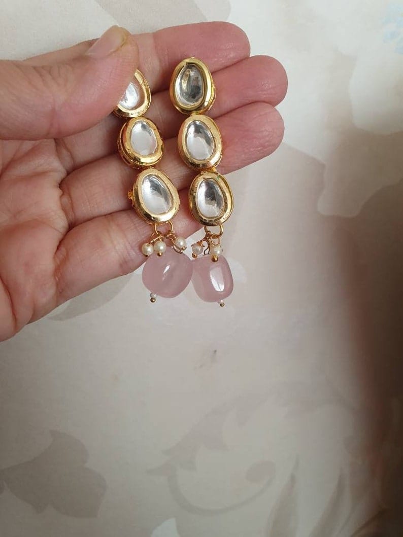 Elegant Kundan Necklace With Earrings - Image 3