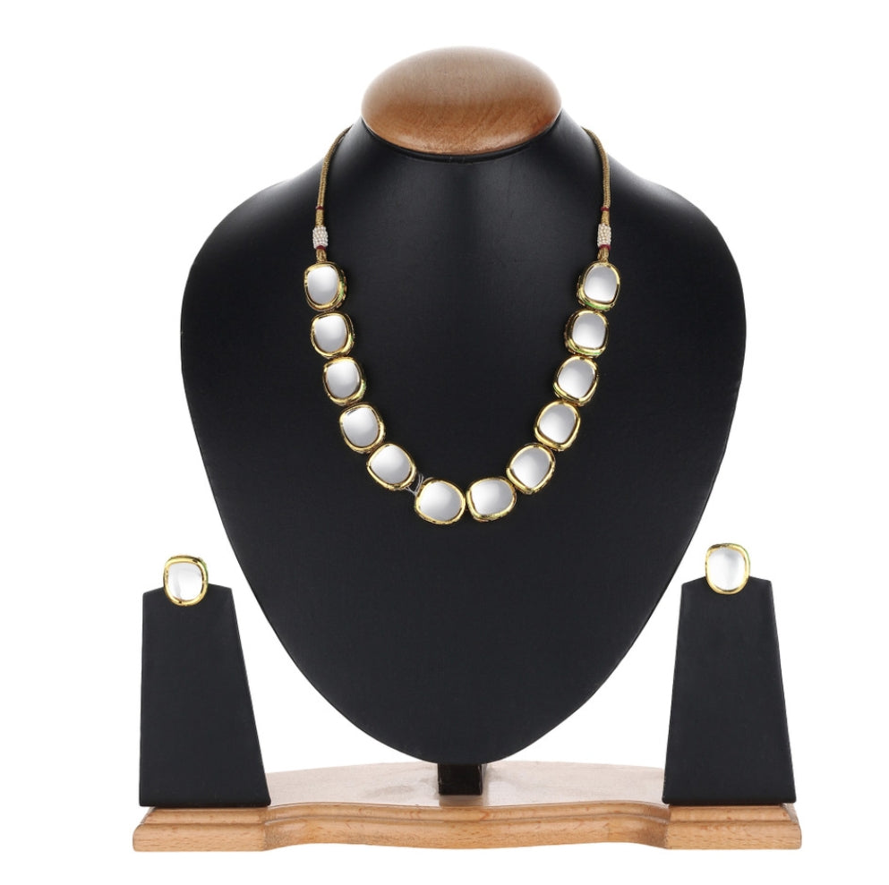 Elegant Kundan Necklace With Earrings - Image 2