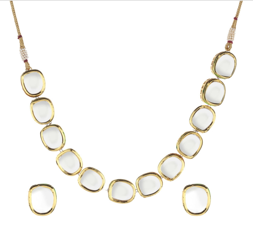 Elegant Kundan Necklace With Earrings - Image 3
