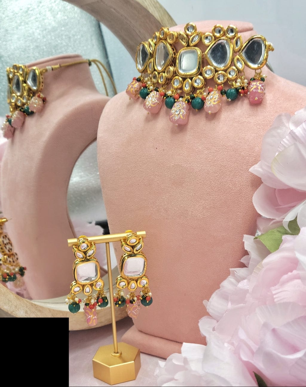 Gold-Plated White Kundan Handcrafted Choker And Earrings