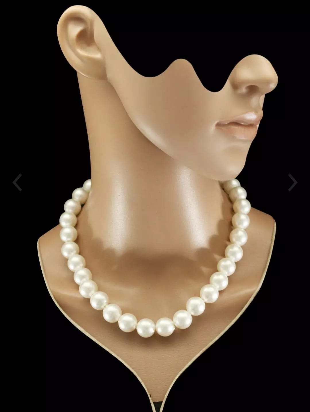 Single Line Shell Pearl Necklace - Image 2