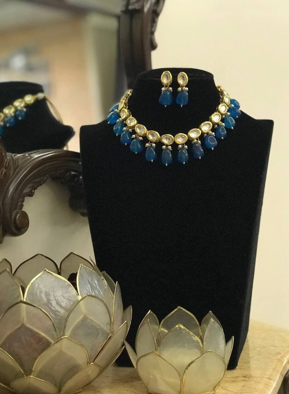 Gold Tone Kundan Choker Necklace Set - Image 2