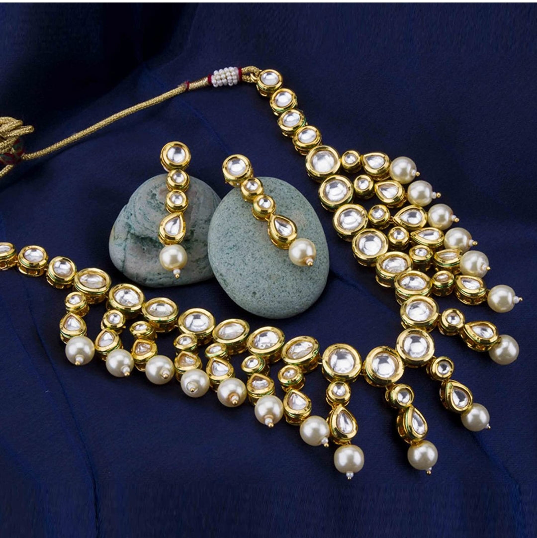 Gold-Plated Kundan-Studded Necklace & Earrings Set