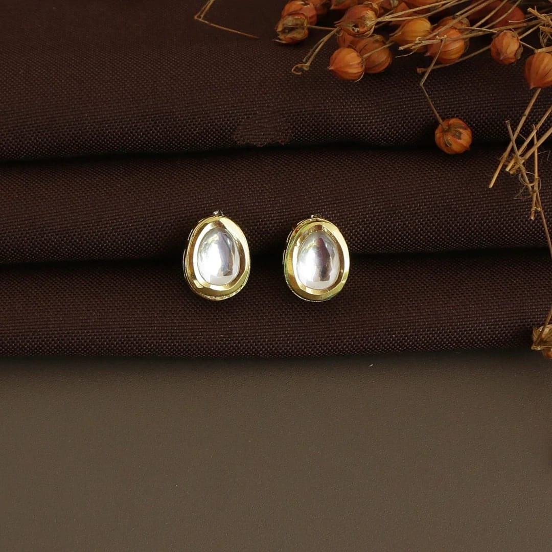 Gold Plated Kundan Earring - Image 3