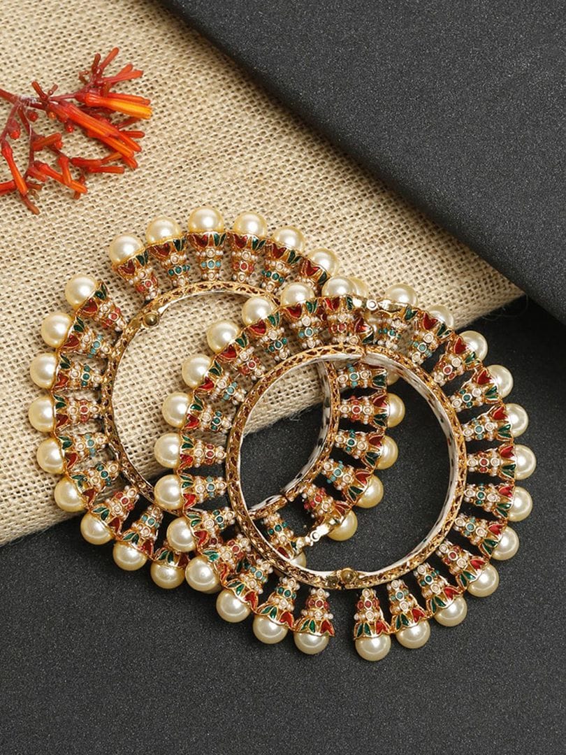 Beautiful Rajwadi Jadau Kundan Bangle Kada