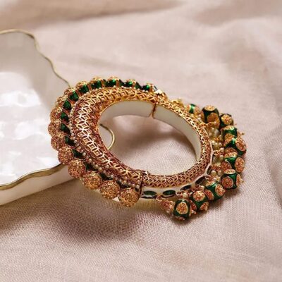 Beautiful Rajwadi Jadau Kundan Bangle Kada