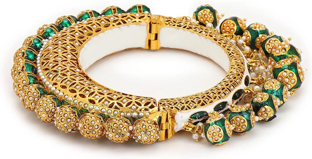 Beautiful Rajwadi Jadau Kundan Bangle Kada - Image 5