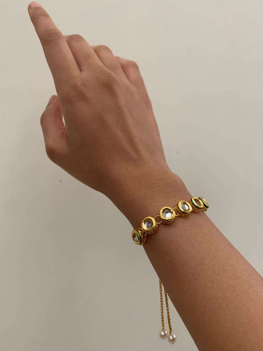Gold Tone Adjustable Kundan Bracelet