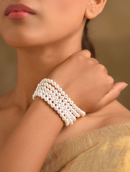White Peral Bracelet