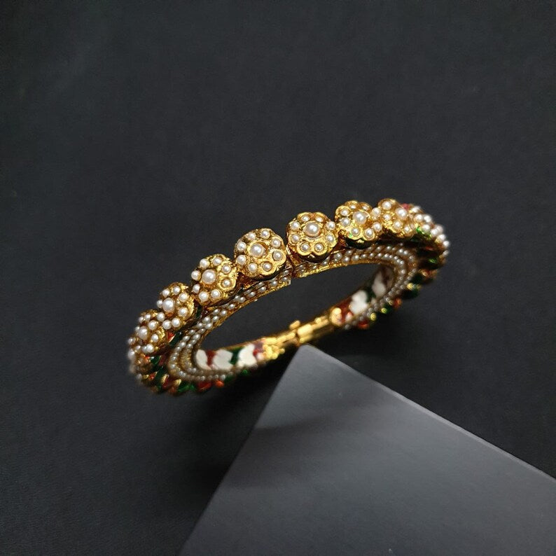 JADAU BANGLES