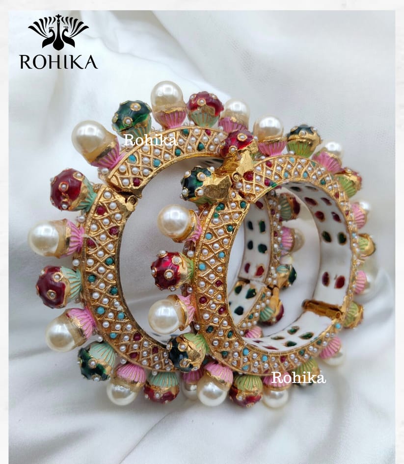 WHITE PEARL KUNDAN JADAU BANGLES