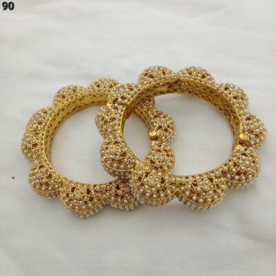 Handcrafted Jadau bangles