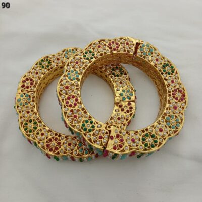 Handcrafted Jadau bangles